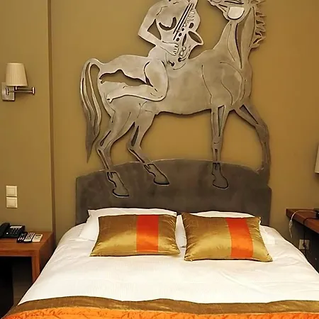 Hotel Mousiko Pandoxeio *